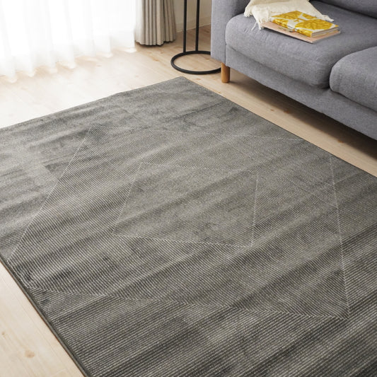 モダンでシックな色合いのベルギー製絨毯