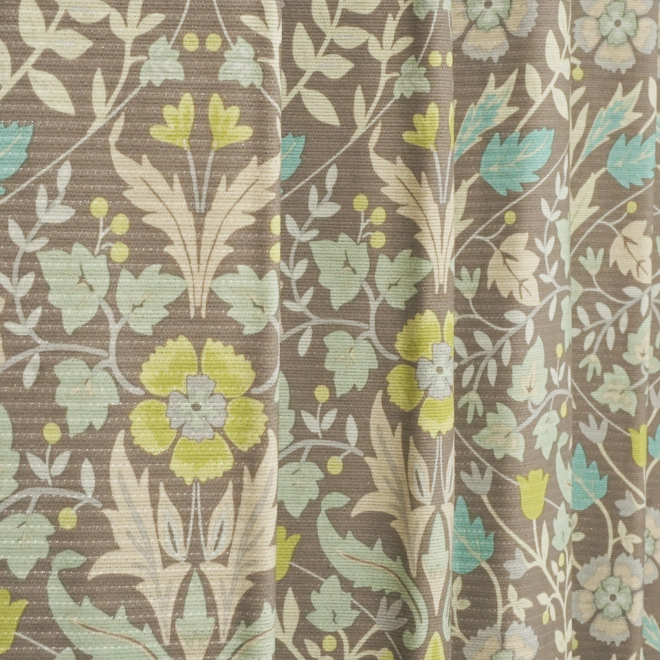 既製カーテン ポートリーBR-7