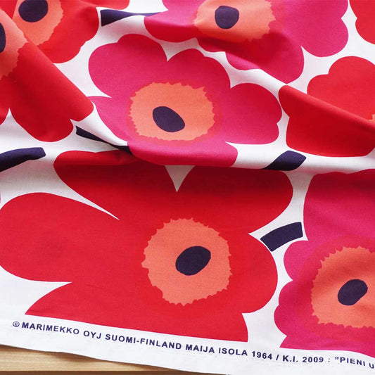 marimekko-ピエニウニッコ-生地売り-レッド2