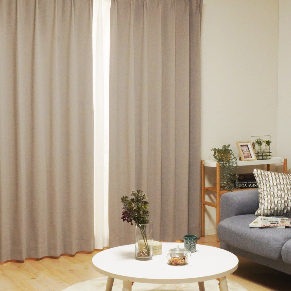 遮光1級無地プレーンカーテン モカベージュ 人気のグレージュカラー