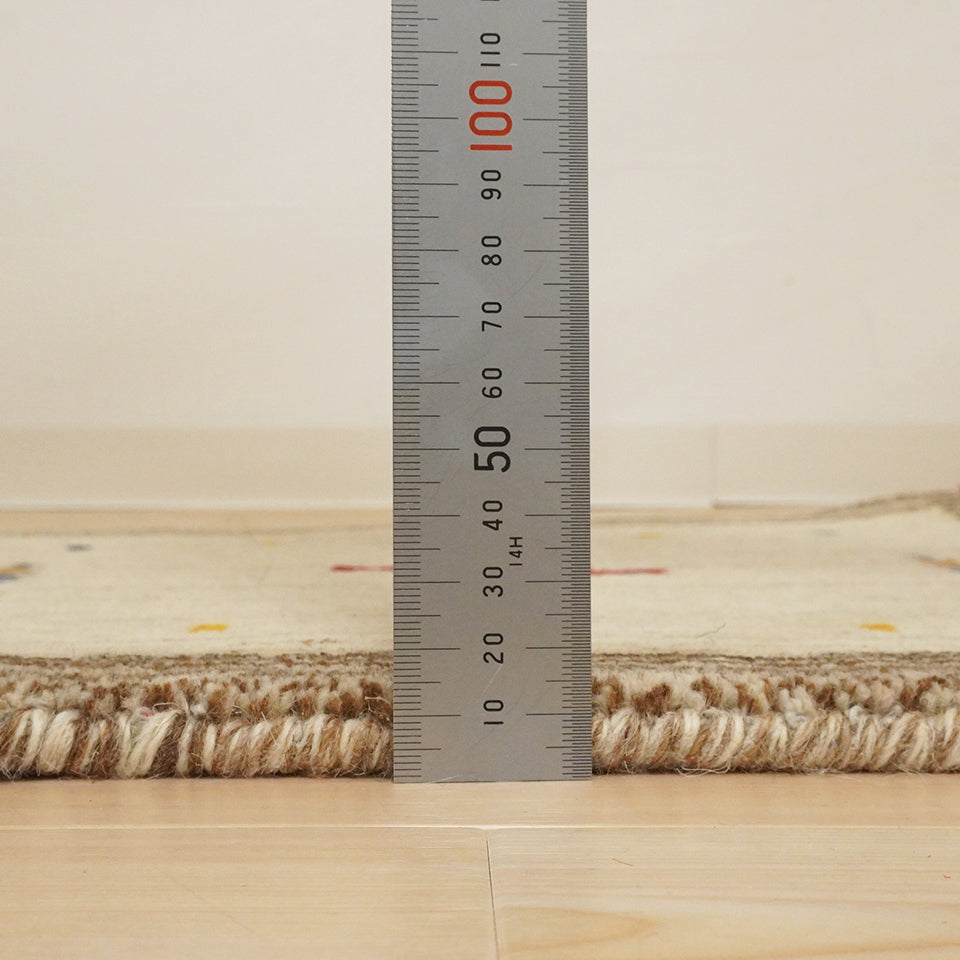 天然素材で温かみを感じるインド製手織りギャッベ｜インドギャッベGB-002  座布団サイズ　厚み2cm弱