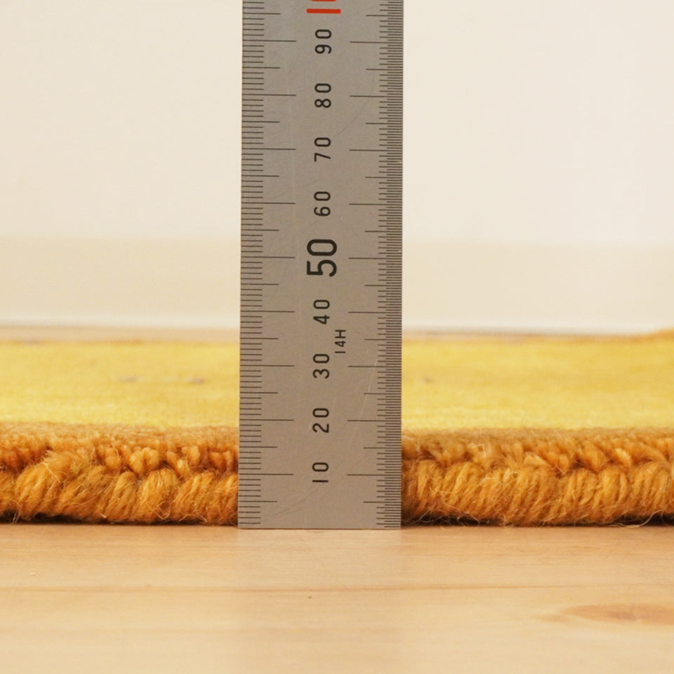 天然素材で温かみを感じるインド製手織りギャッベ｜インドギャッベGB-003  座布団サイズ（イエロー）厚さ約2cm