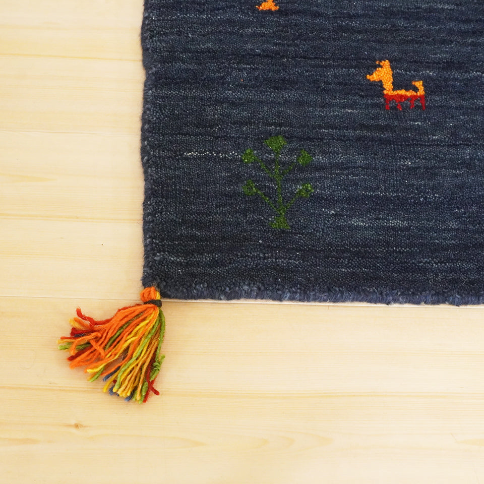 天然素材で温かみを感じるインド製手織りギャッベ｜インドギャッベGB-027  座布団サイズ　フリンジ部分