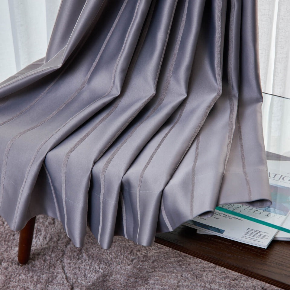 オーダー｜シームレス遮光カーテン｜タテ縞モール糸で重厚感ある上質