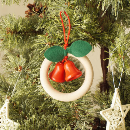 フィンランド直輸入 赤いベルとリースのオーナメント|～Kellorengas,dia～