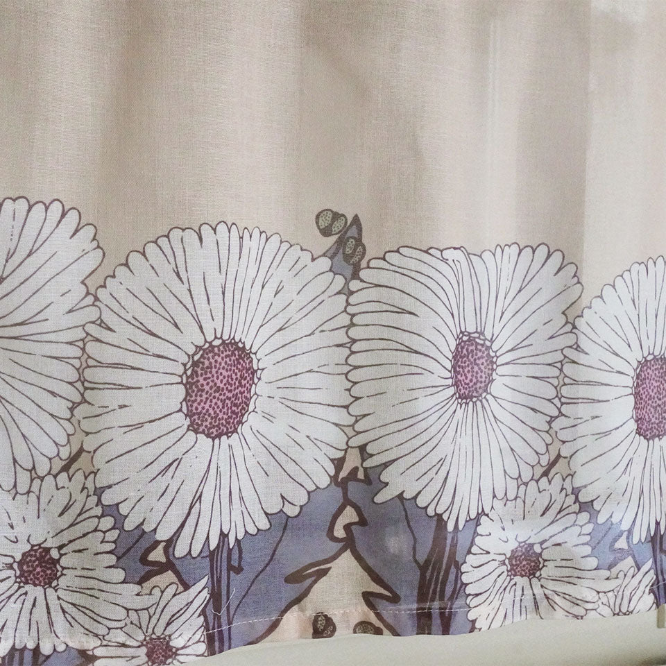 既製カフェ｜VALLILA 花柄がおしゃれな北欧デザイン｜Vマム カフェカーテン