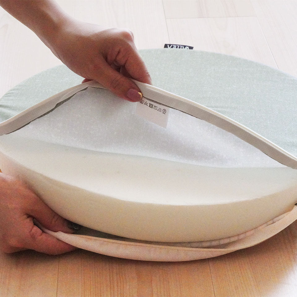 Vマム モールドドーナツクッション