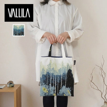 カーテン生地SDGsトートバッグ｜VALLILA オリジナルバッグ S｜ヒヤシンス（ターコイズブルー）使用例