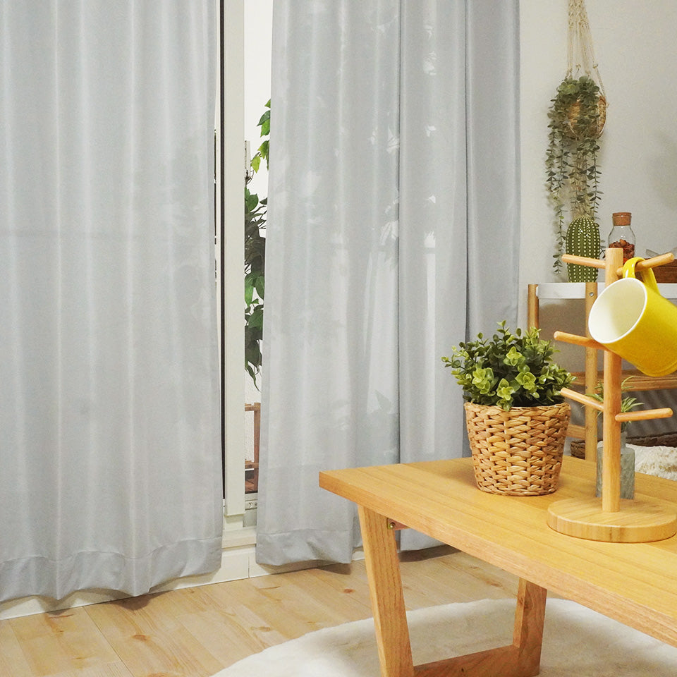 既製カーテン アルミレース