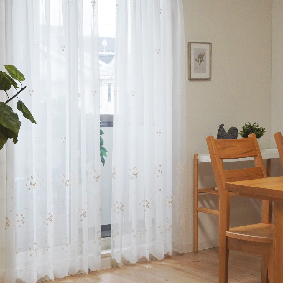 花柄刺繍ボイルレース 程よい透け感と光がとおるレースカーテン