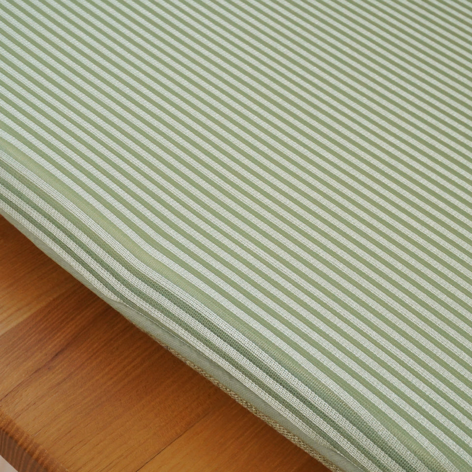凹凸生地で通気性の良いさらっとした肌触りのメッシュシートクッション グリーン