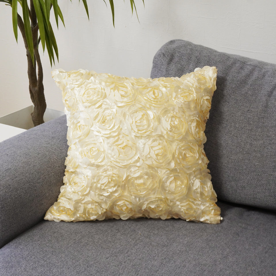 薔薇モチーフ 立体刺繍が上品なクッションカバー ベージュ