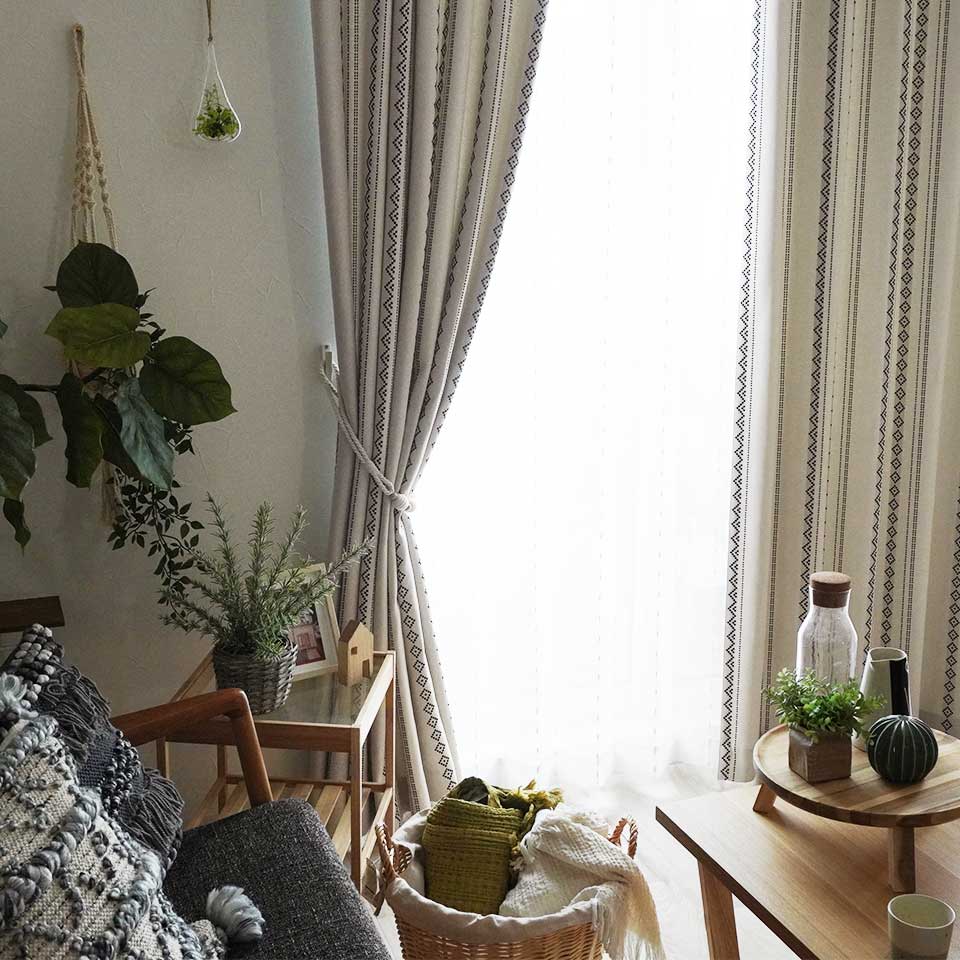 既製｜ナチュラルビンテージデザインの遮光カーテン｜グリフィス