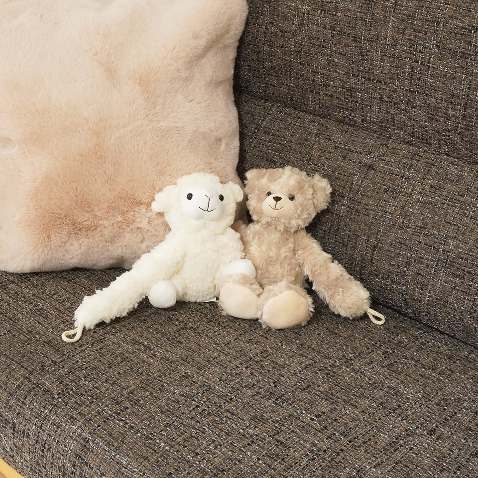かわいいアニマルデザイン ふんわり癒しのぬいぐるみ型｜ハグハグタッセル ベアー・シープ