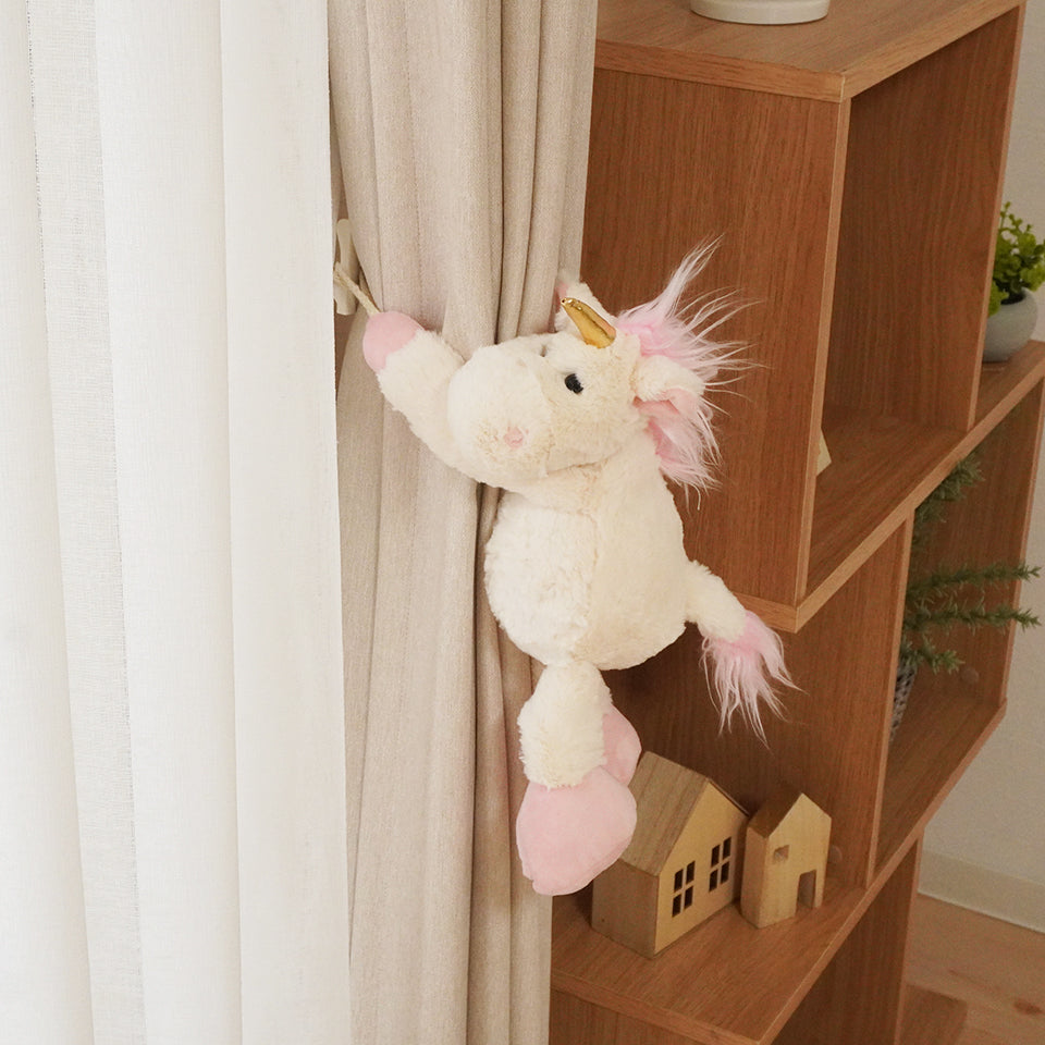 かわいいアニマルデザイン ふんわり癒しのぬいぐるみ型｜ハグハグタッセル ユニコーン　使用例