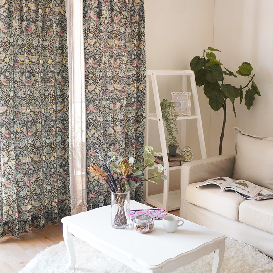 いちご泥棒ドレープカーテンと刺繍レースのセット窓の大きさ横160縦