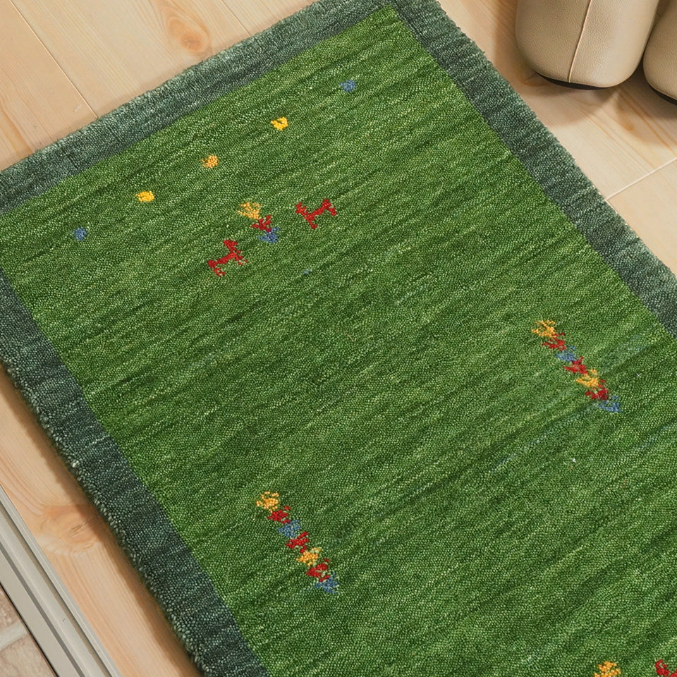 天然素材で温かみを感じるインド製手織りギャッベ グリーン 木とひつじの柄