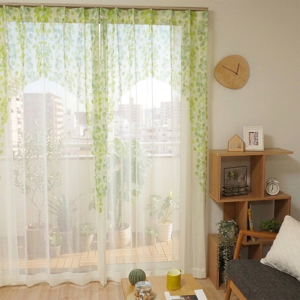 既製｜外から見えにくい木漏れ日デザイン機能性レース｜コモレビレース｜部屋全体（正面）