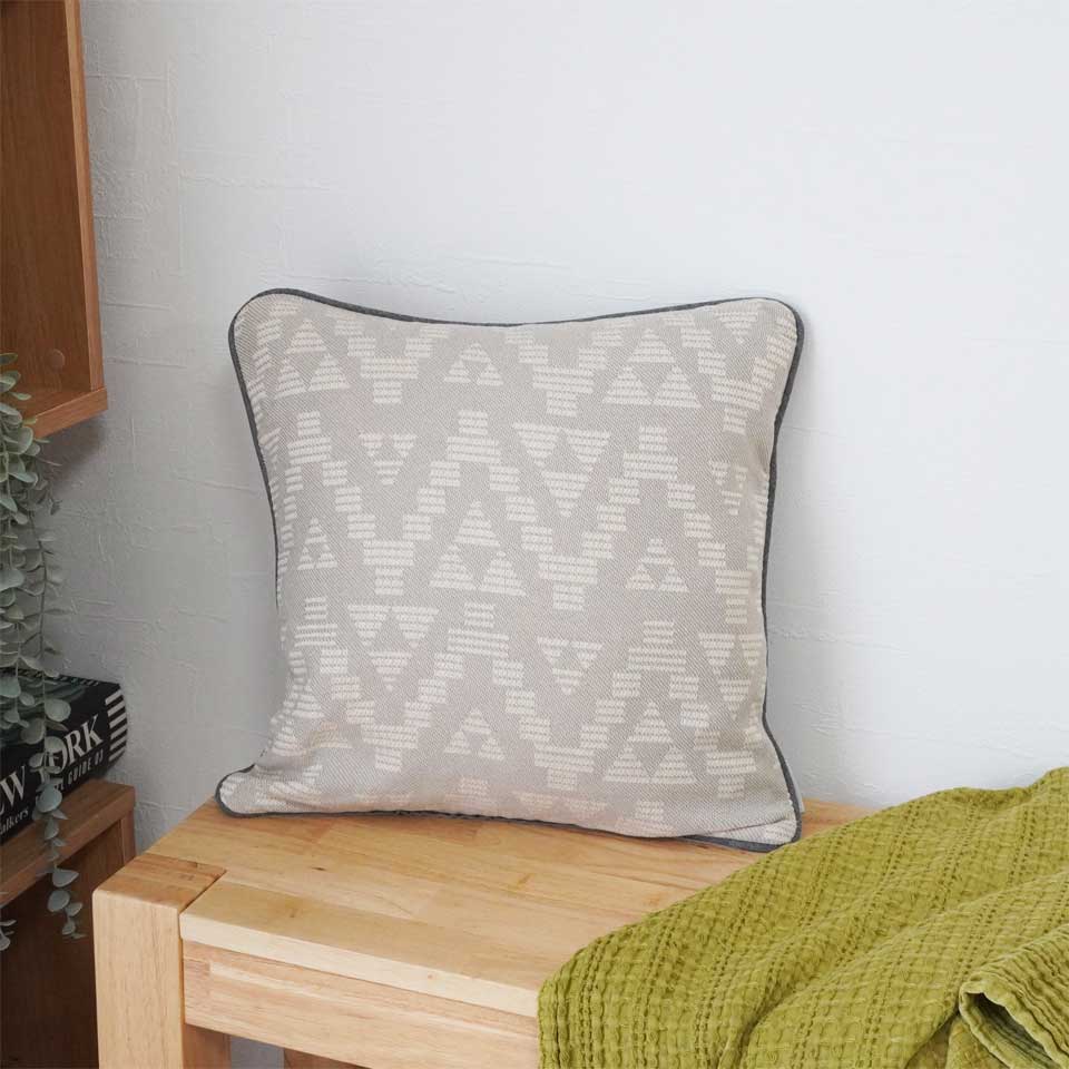綿100%のオールシーズン使えるインド綿風カバー｜キャラコ クッション