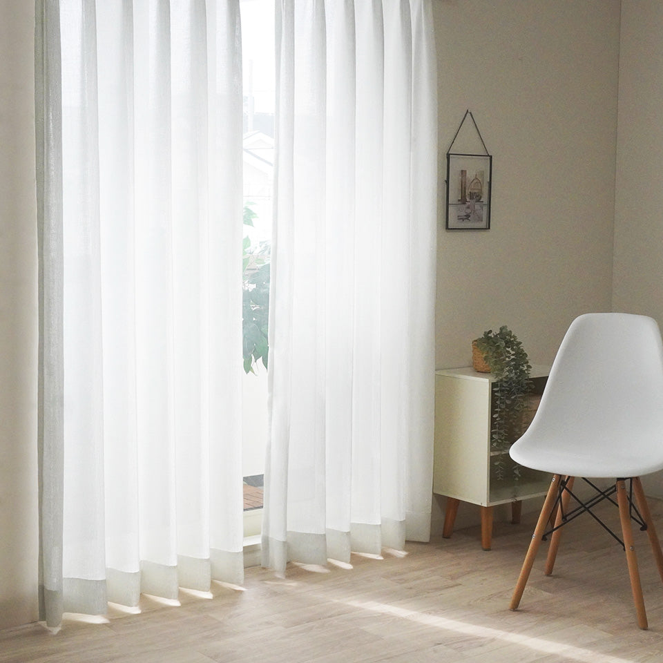 ラメ糸がきらめく上品なシームレスレース 全体感