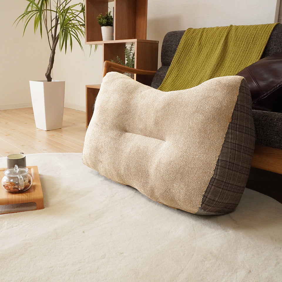 あったかやわらか起毛素材の杢調フレンネル生地 ｜モクシ― リラックスクッション（ベージュ）全体