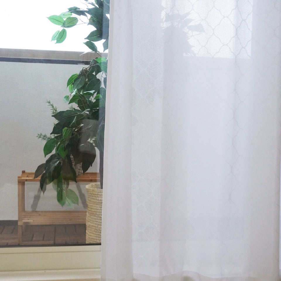 モロッカン柄おしゃれデザイン 花粉キャッチ＆ミラー 透け感のある採光レース