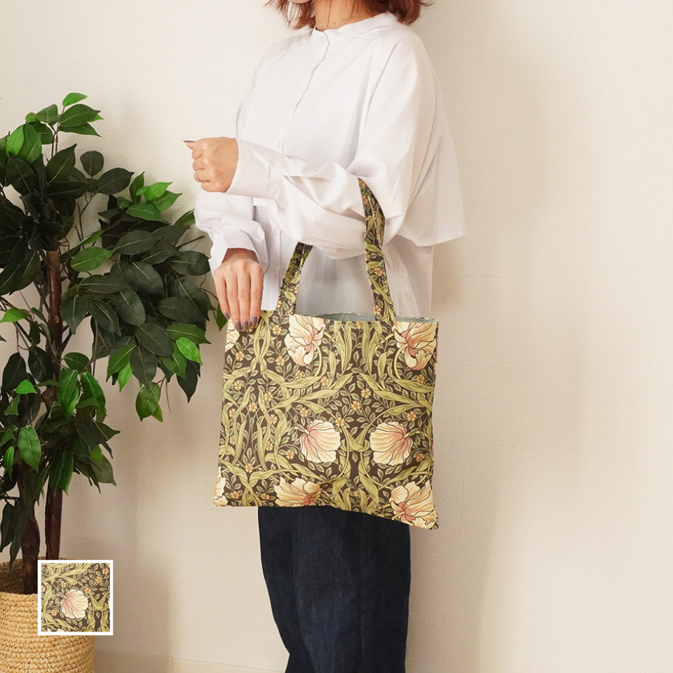 ウィリアムモリス柄　オリジナルバッグ S-使用例