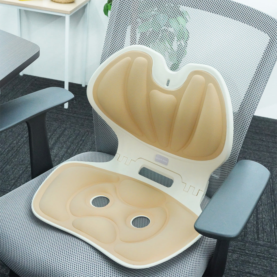 姿勢サポートクッション 姿勢矯正で疲れにくいコンパクトチェア｜折りたたみ姿勢サポート