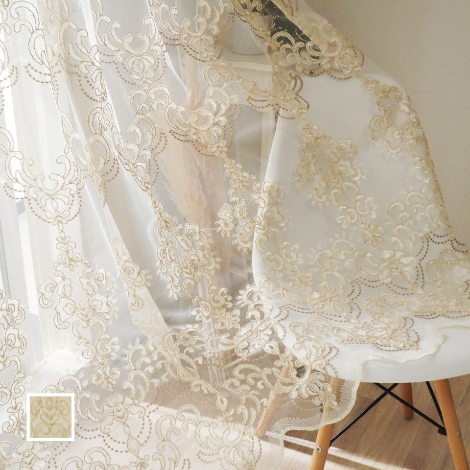 ゴールド刺の曲線的なエレガンス総刺繍レース クラシカルで豪華な雰囲気