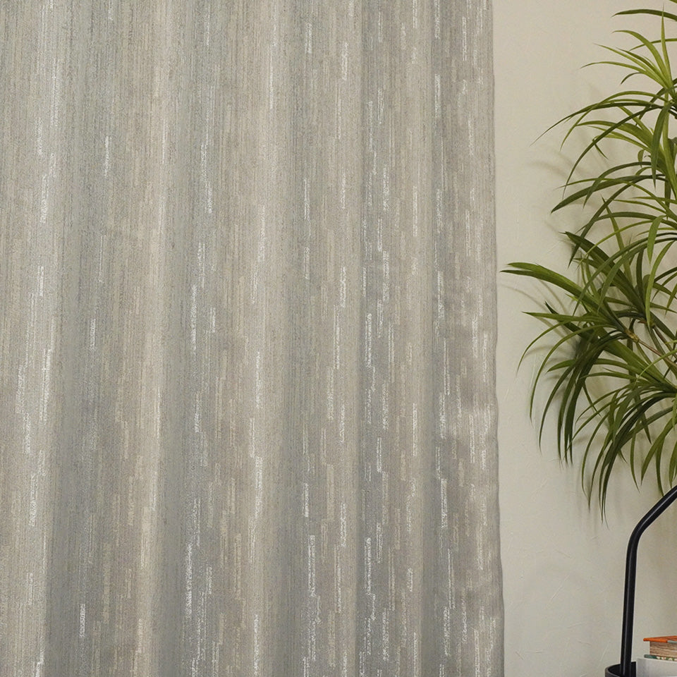 裏地付き遮光1級モダンデザインのシンプルカーテン グレー シンプル無地調デザイン