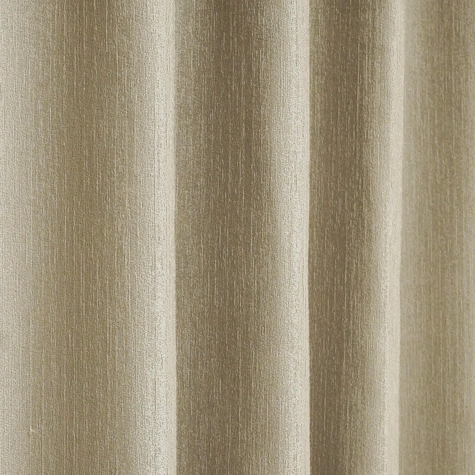 防炎・遮光2級の無地カーテン ベージュ 生地アップ