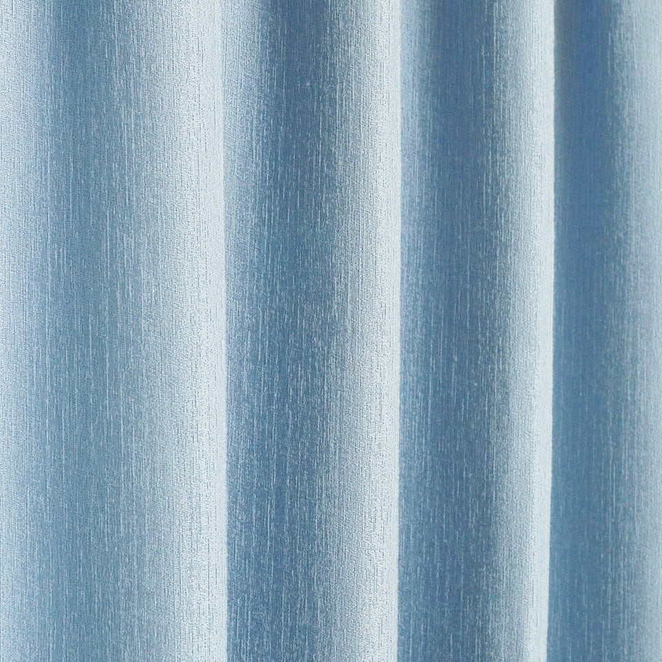 防炎・遮光2級の無地カーテン ブルー 生地アップ