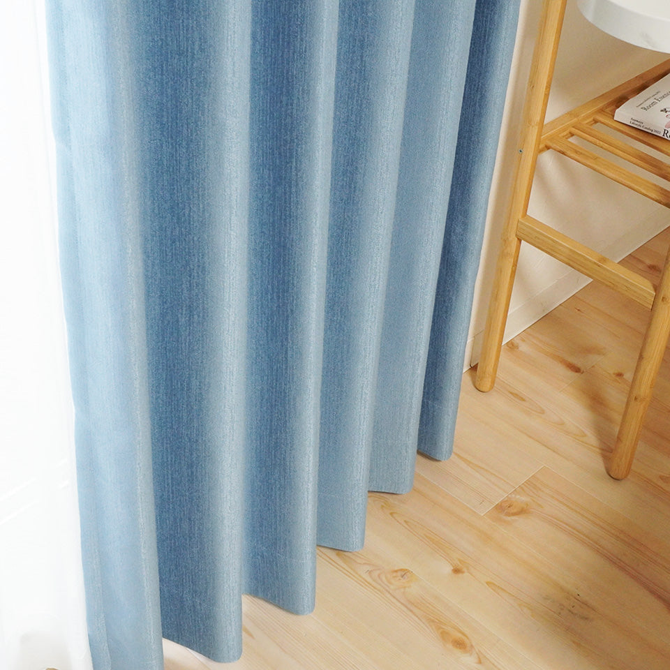 防炎・遮光2級の無地カーテン ブルー 形状安定加工